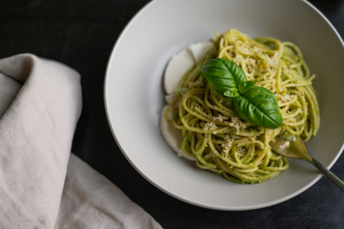 Pasta al pesto: una receta rápida y deliciosa